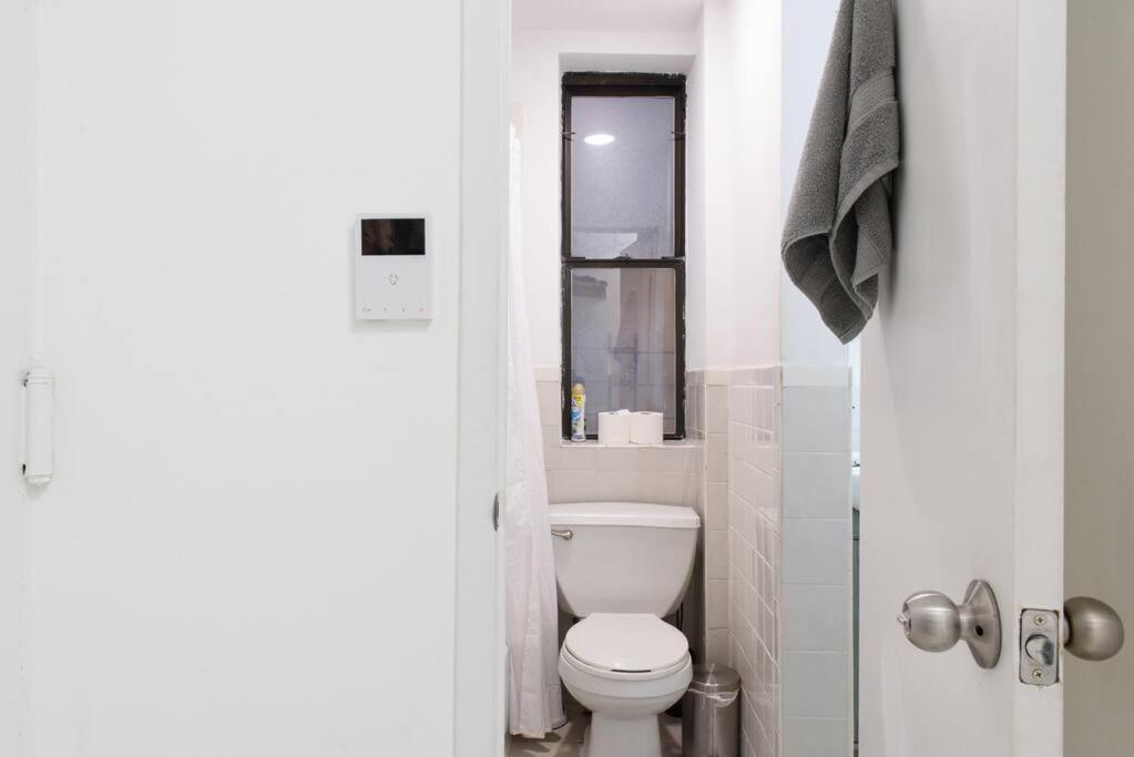 428-3r Spacious Prime Midtown 2br Newly Furnished Apartment New York