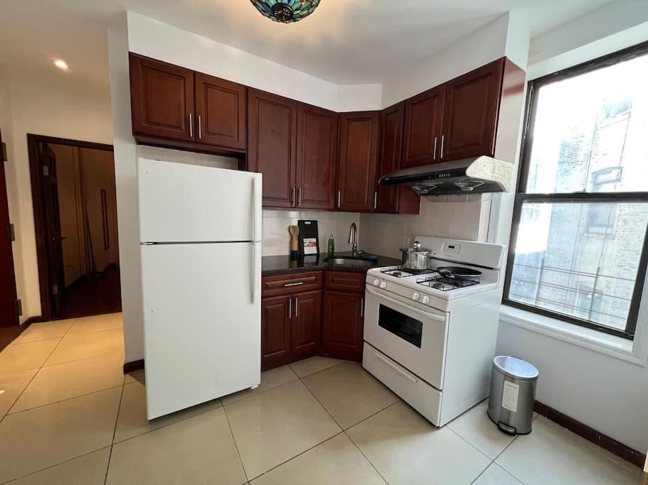 Antique Victorian 2 Bedroom Best Location Apartment New York