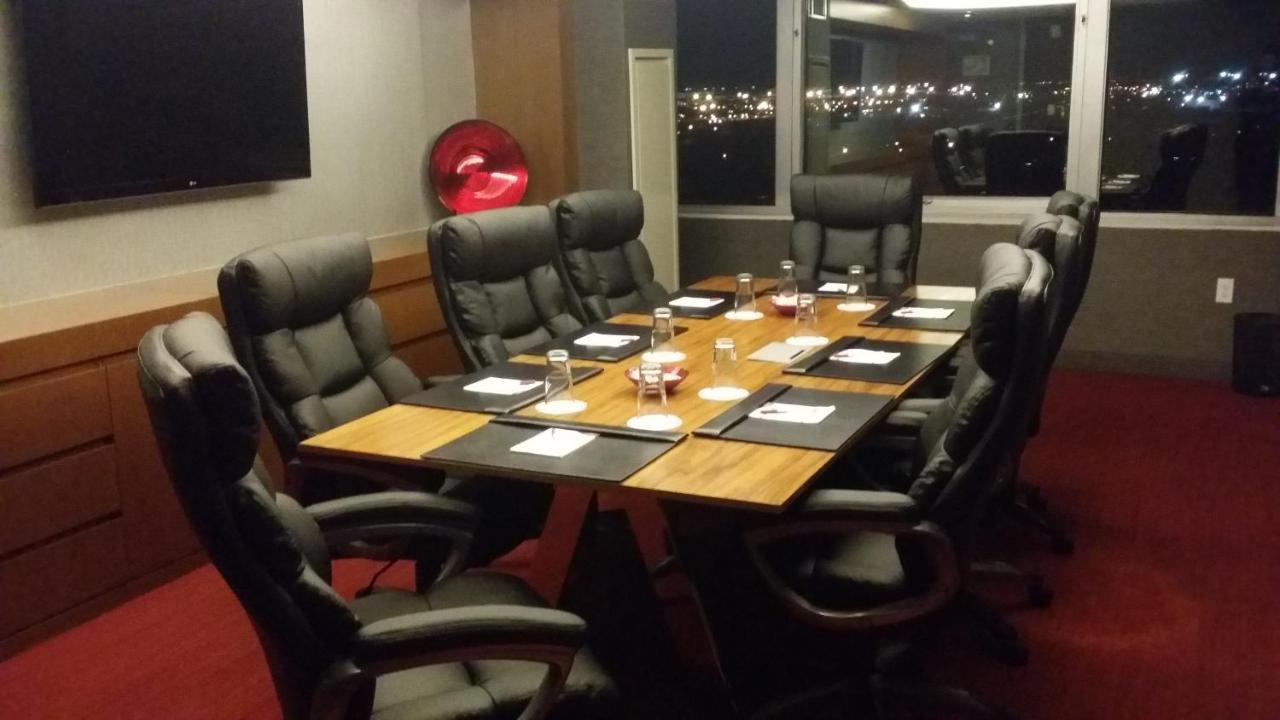 Crowne Plaza Jfk Airport City, An Ihg Hotel 4*