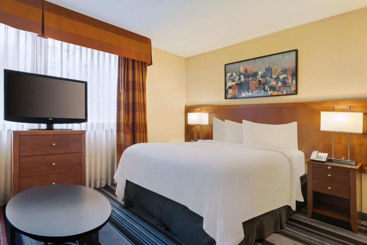 By Marriott Manhattan/times Square 4*