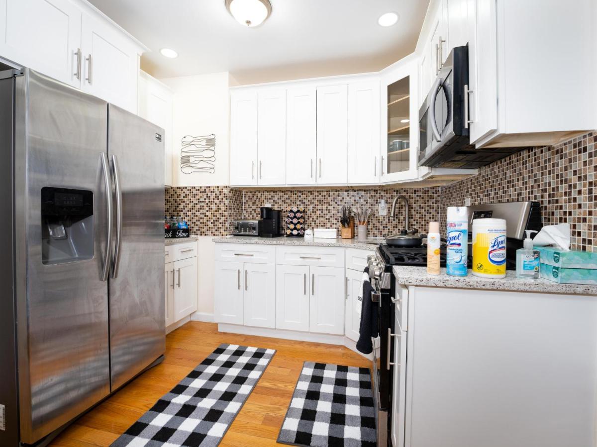 Apartment A Slice Of Paradise Awaits You! New York