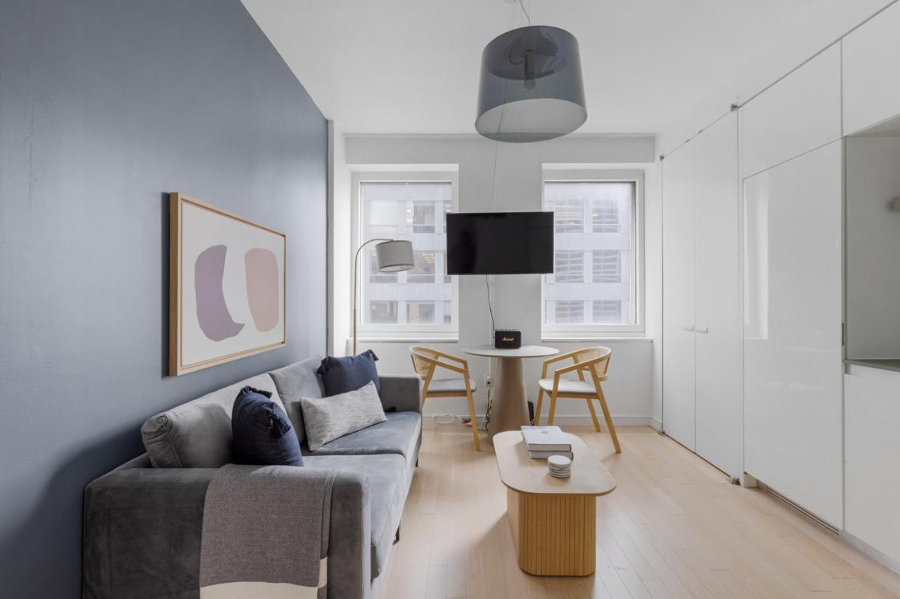 Midtown 1br W Doorman Gym Wd Nr Rock Center Nyc-1127 * New York