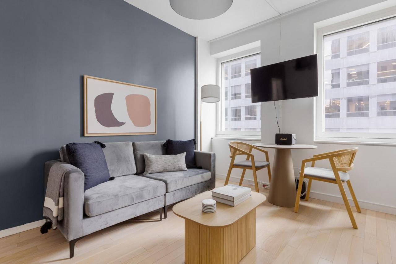 Apartment Midtown 1br W Doorman Gym Wd Nr Rock Center Nyc-1127 New York