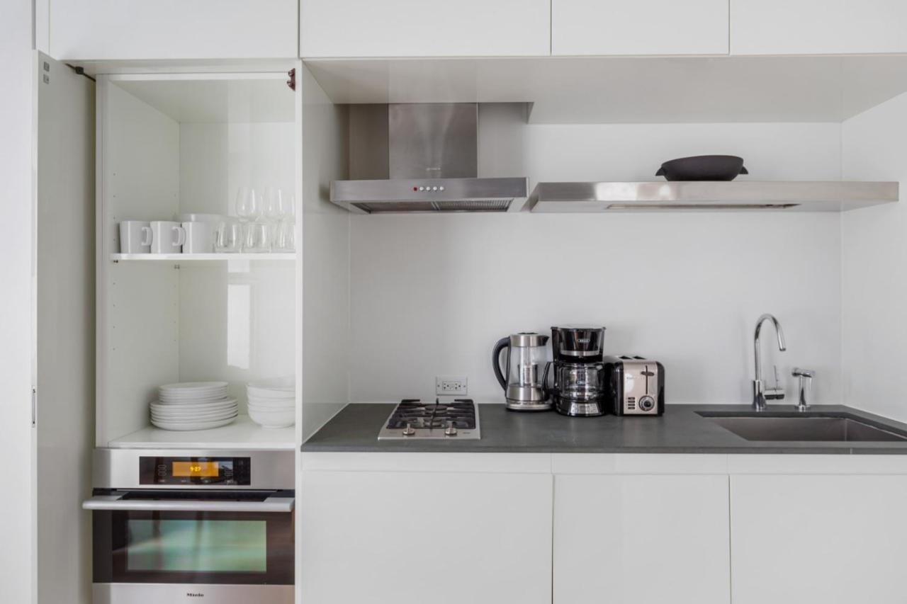 Midtown 1br W Doorman Gym Wd Nr Rock Center Nyc-1127 Apartment