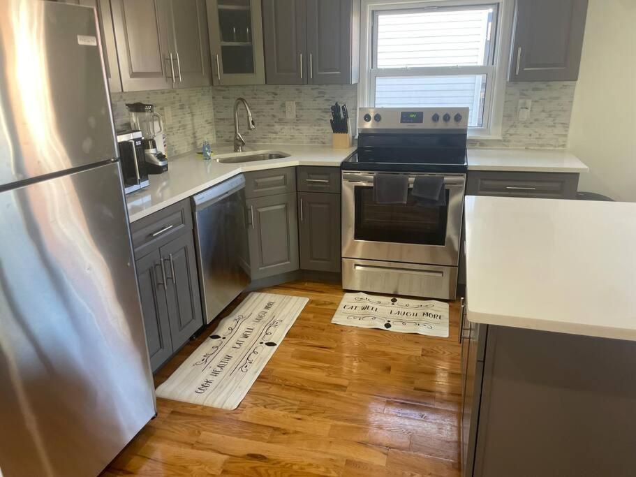 Gem In The Bronx, Apartment *