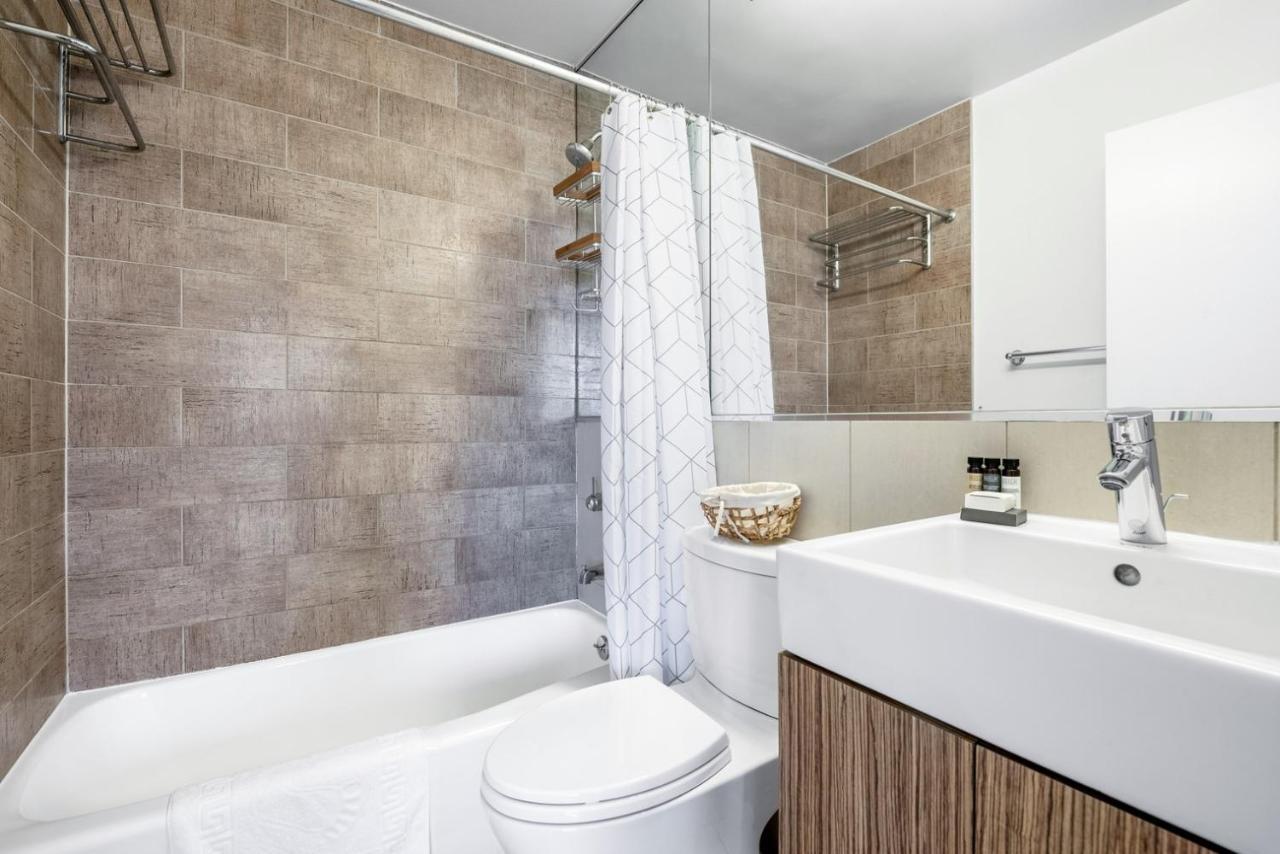 Apartment Ues 1br W Gym Doorman Stunning Roof Nyc-505 New York