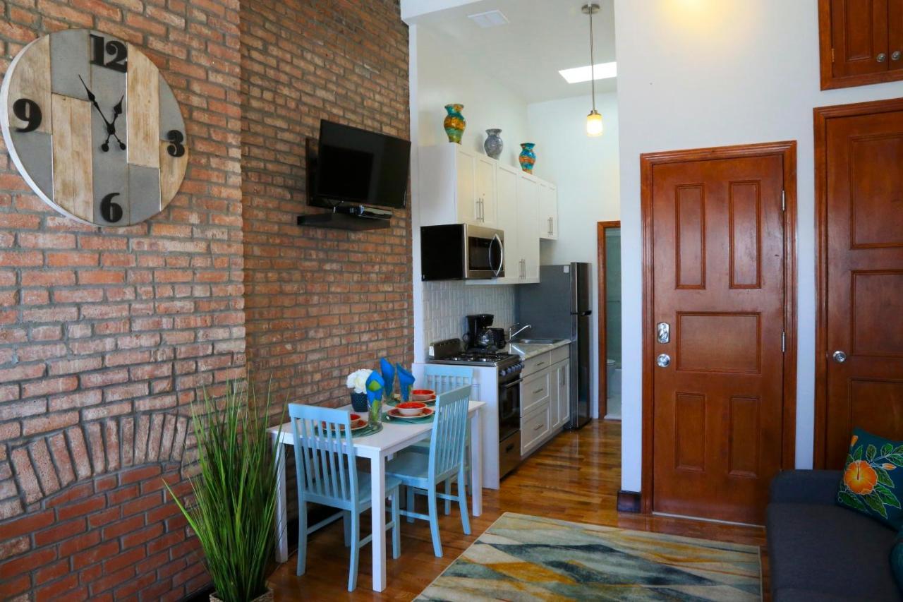 The Harlem Pearl * New York