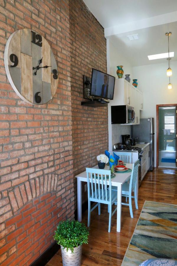 The Harlem Pearl * New York