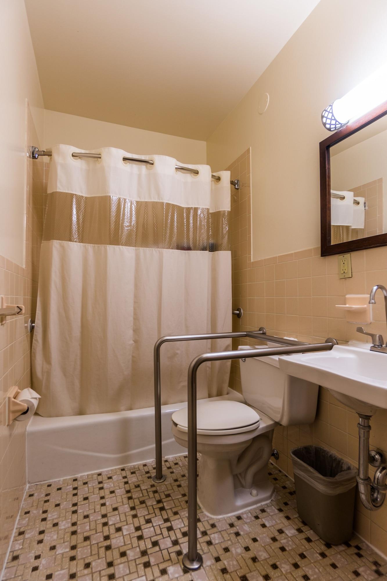 Americana 2* New York