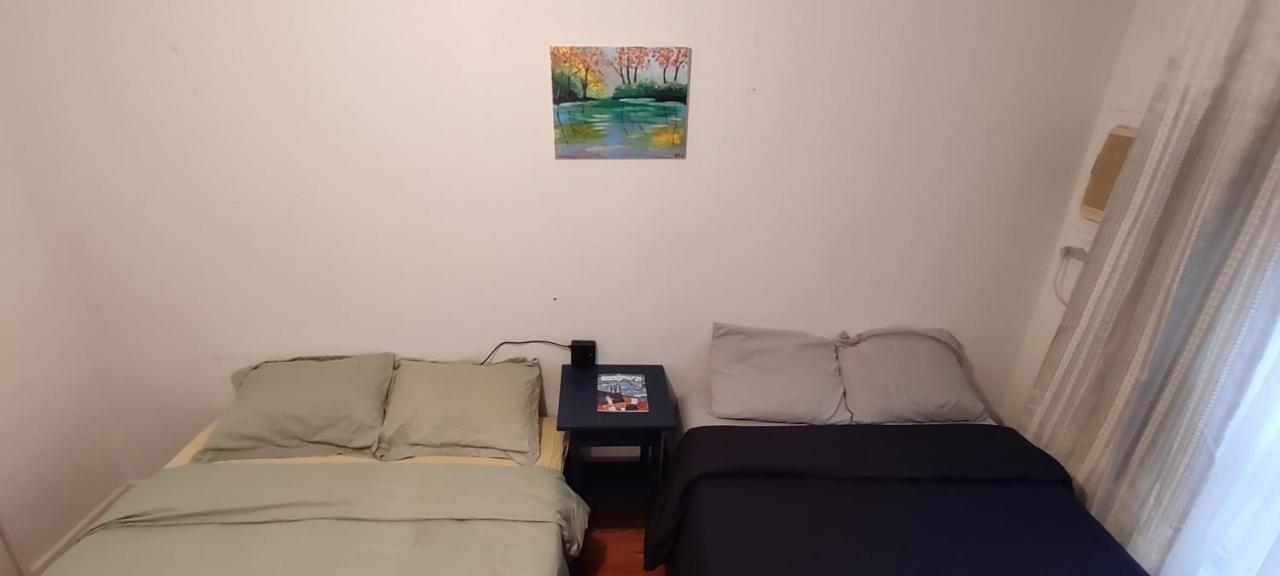 Homestay Spacious For 4 People In Williamsburg !