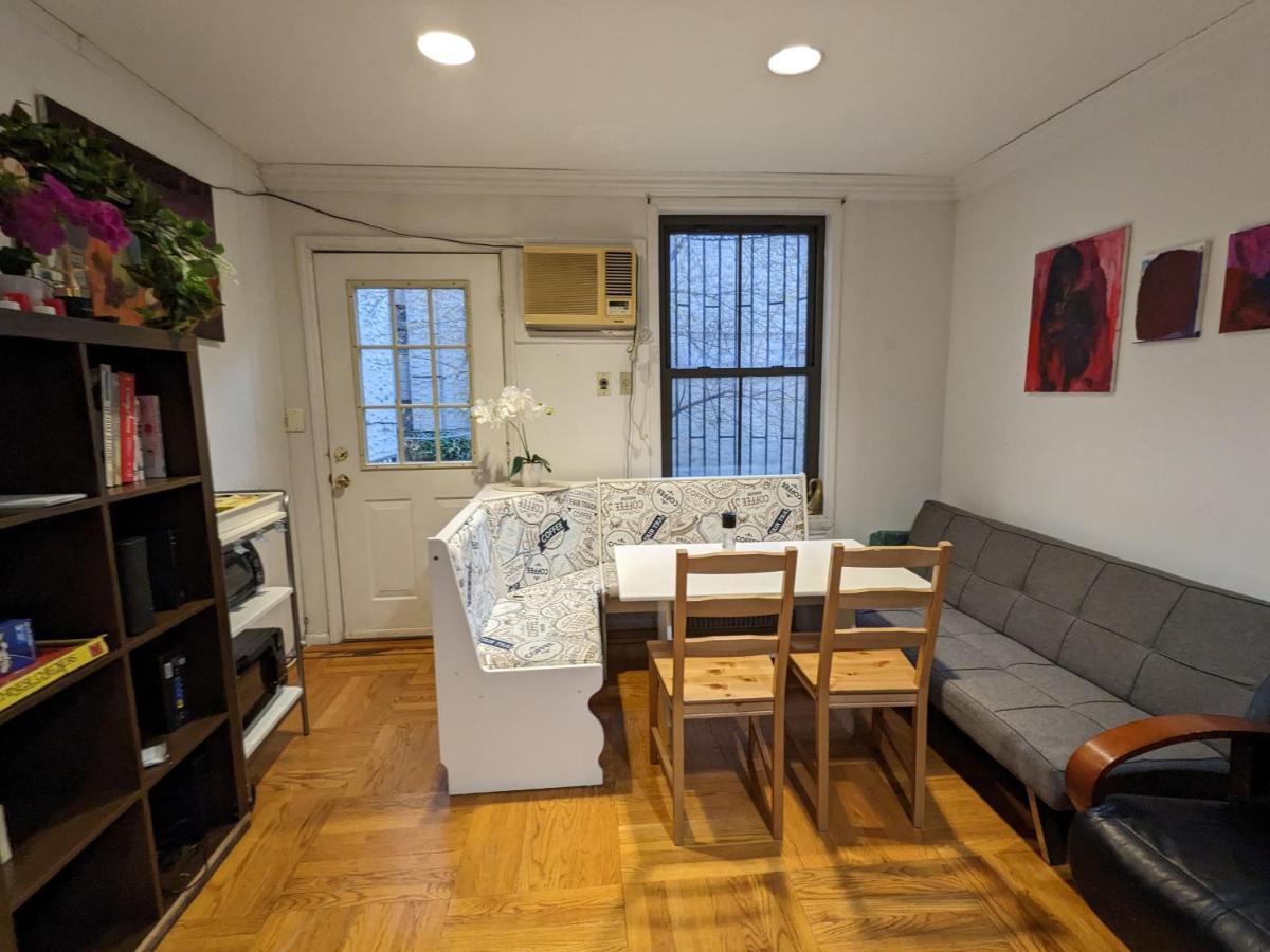 Spacious For 4 People In Williamsburg !