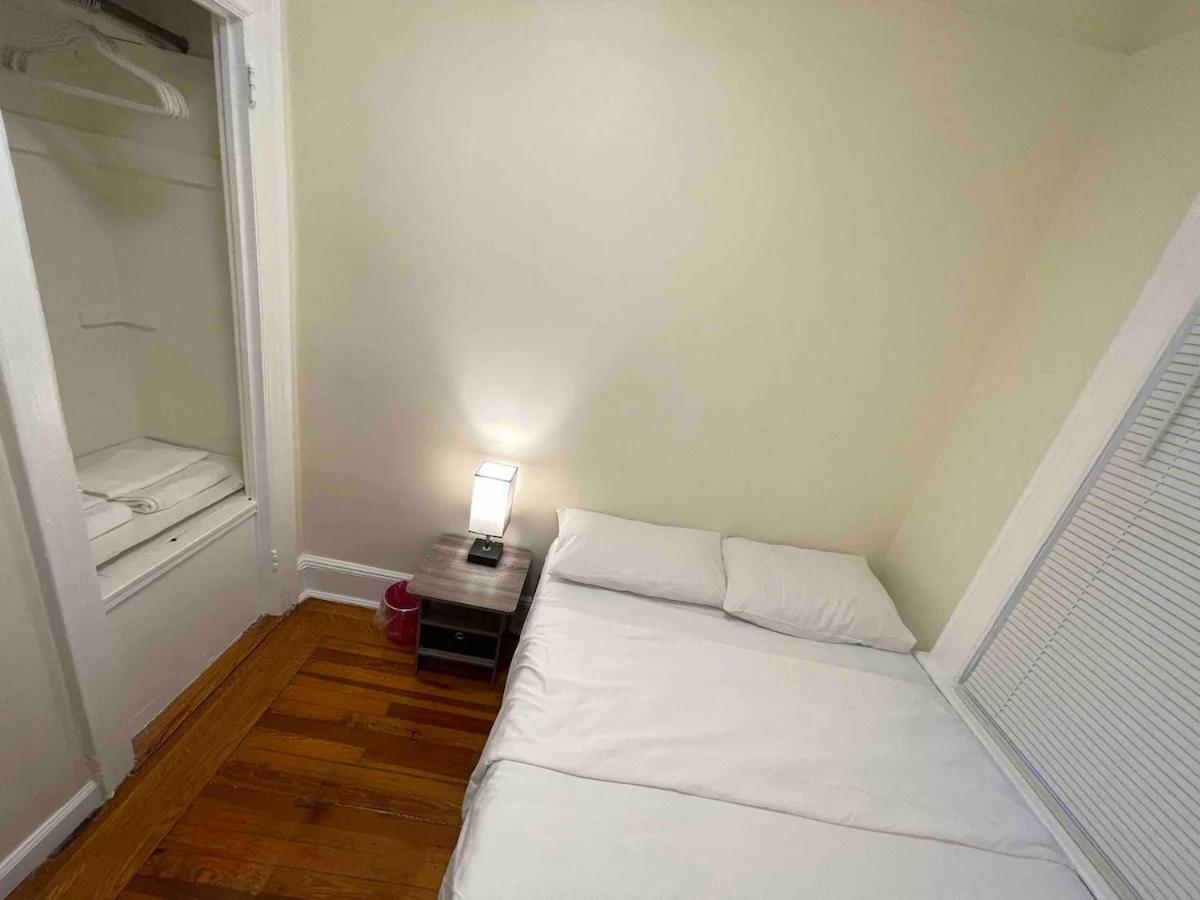 Entire Beautiful 2br L. Convenient Location In The Heart Of Queens!