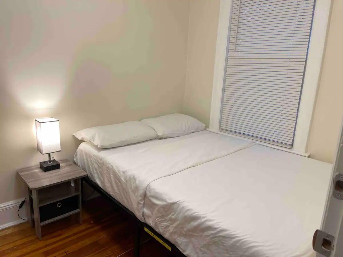Entire Beautiful 2br L. Convenient Location In The Heart Of Queens! *