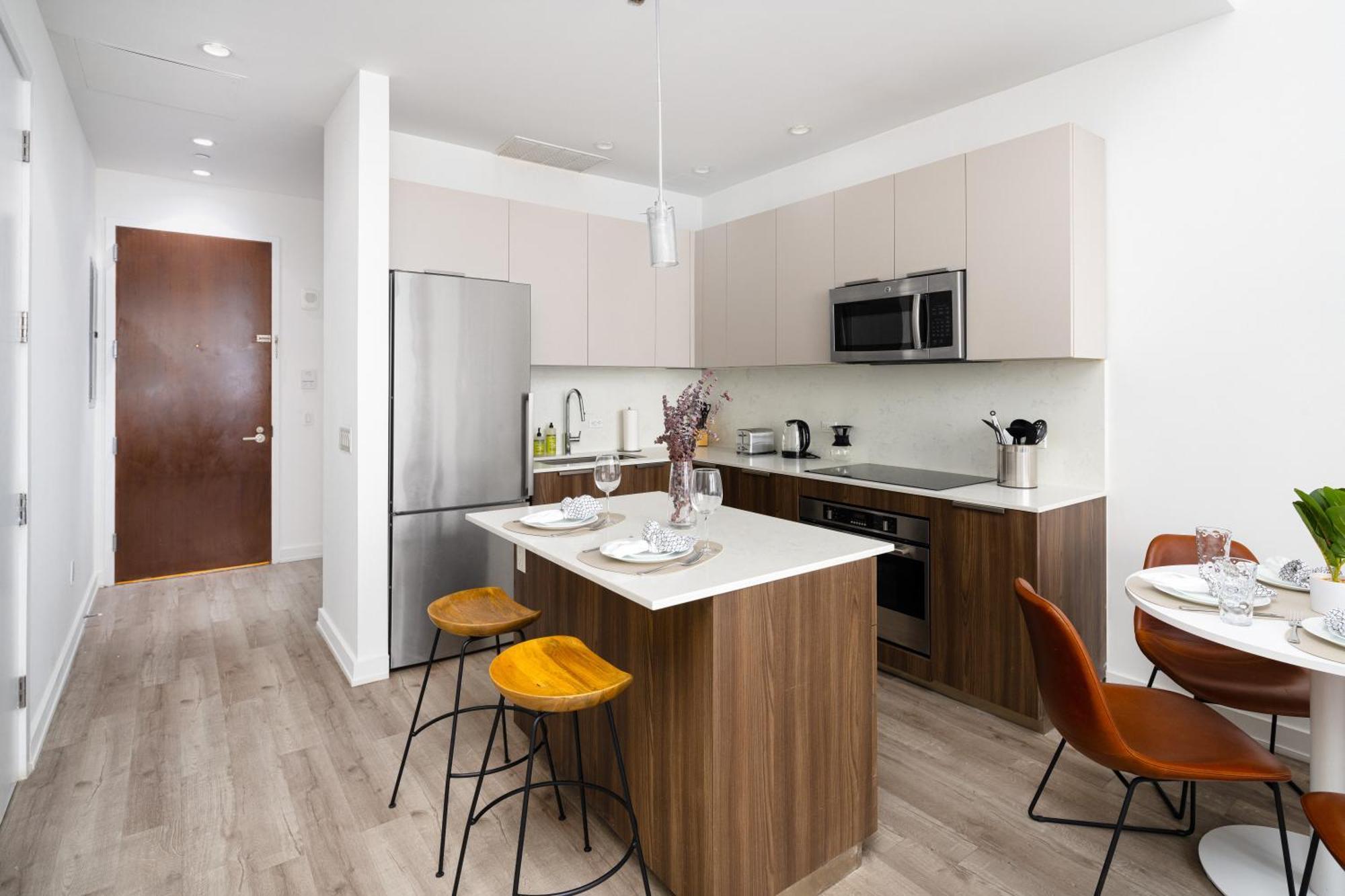 Apartment Spacious Luxury 2bd Downtown Gym W/d Doorman