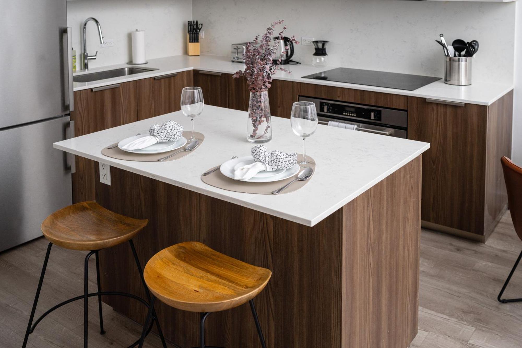 Spacious Luxury 2bd Downtown Gym W/d Doorman Apartment New York