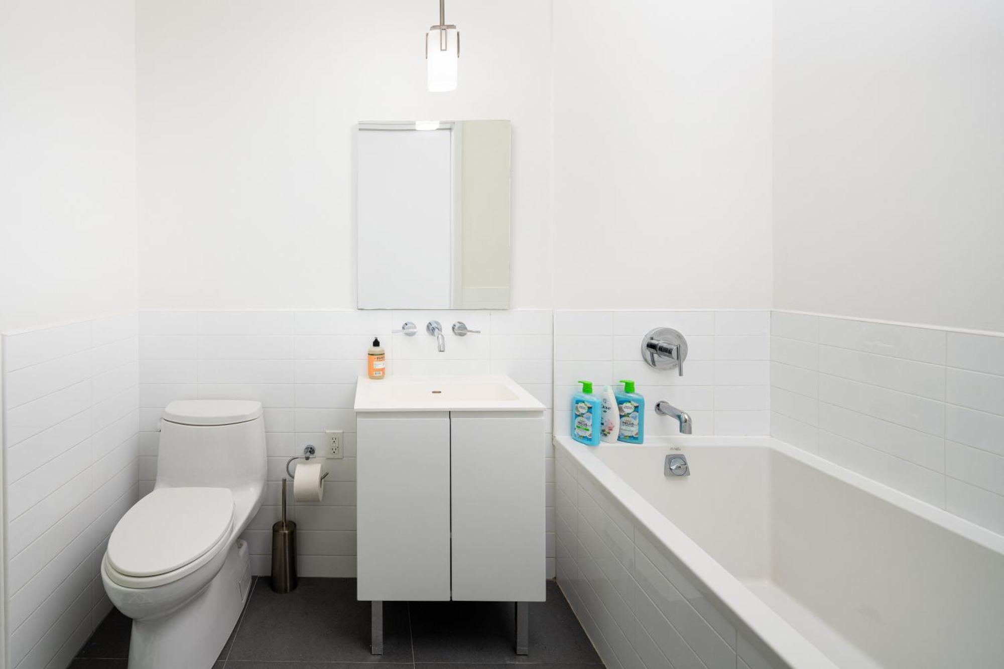 Spacious Luxury 2bd Downtown Gym W/d Doorman *