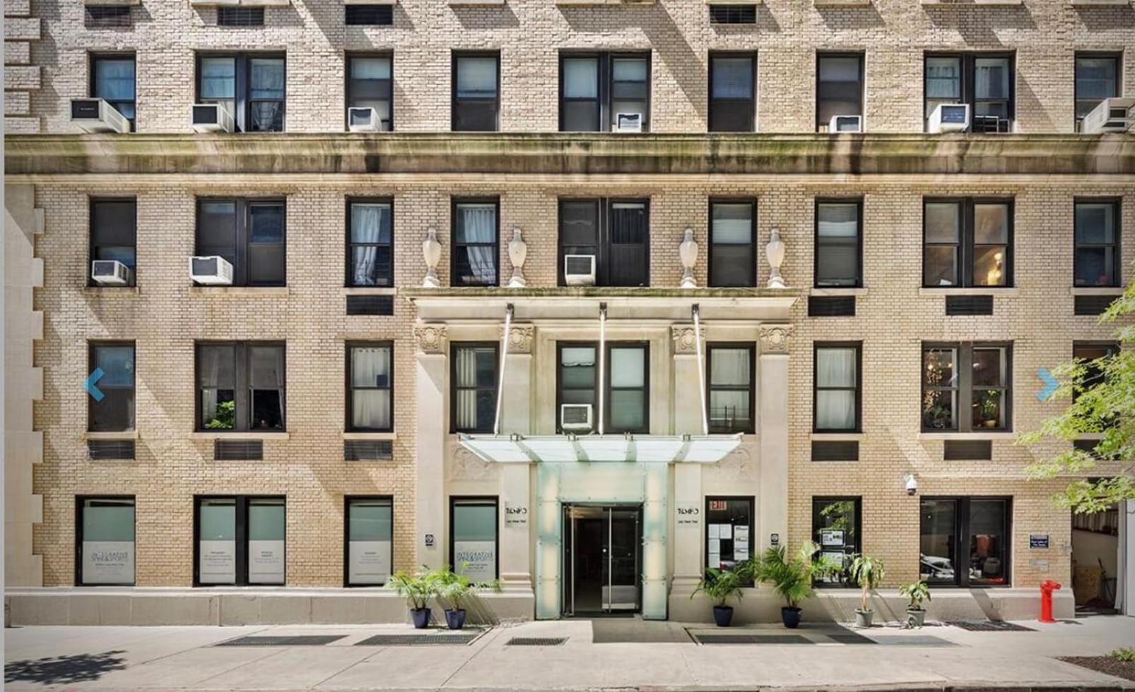 73-1004 New Uws Doorman Gym New York