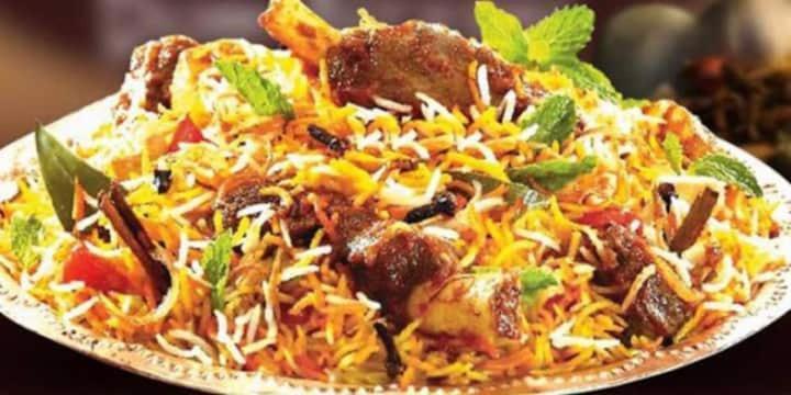 Cozy At The Heart Of Jackson Heights New York