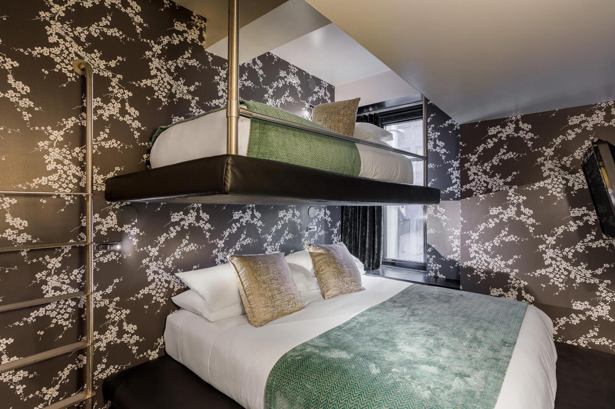 45 Times Square Hotel