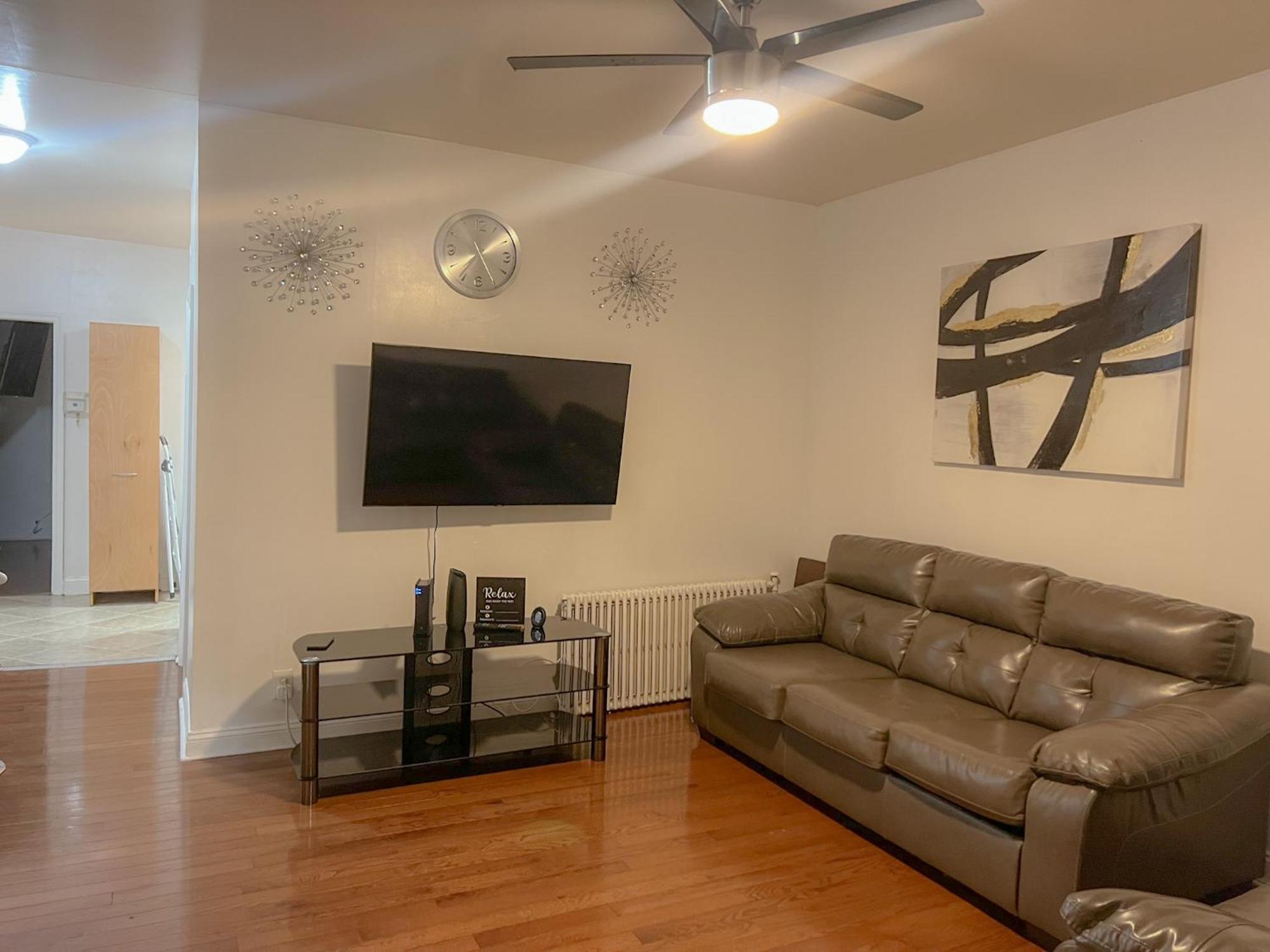 2 Bedroom Bliss In College Point * New York