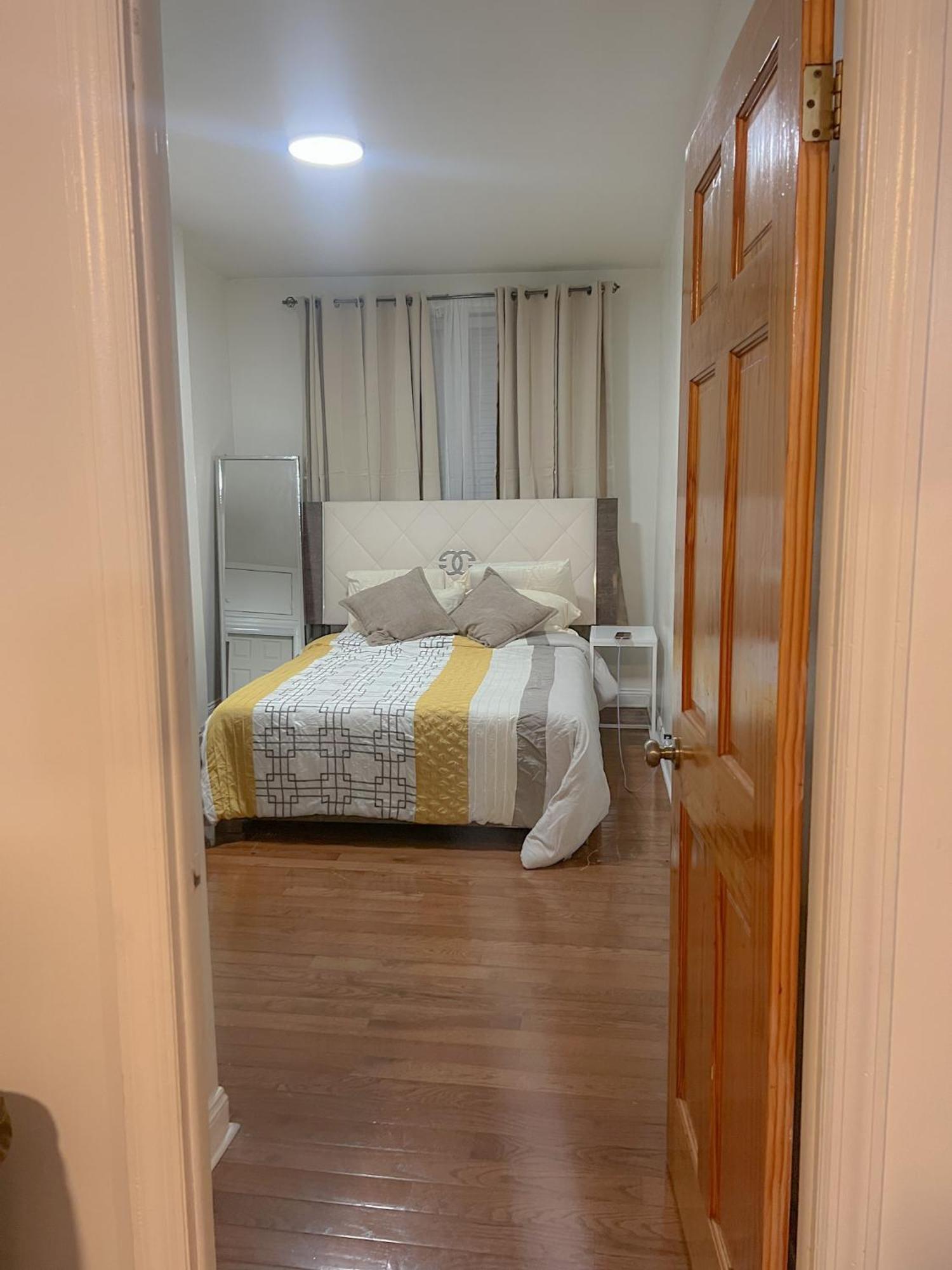 2 Bedroom Bliss In College Point Apartment