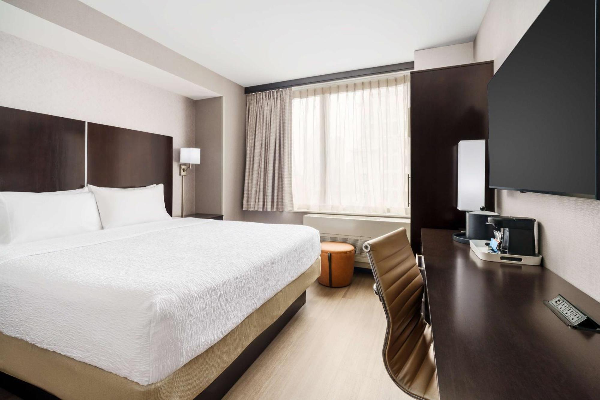 Hampton Times Square Hotel 3*