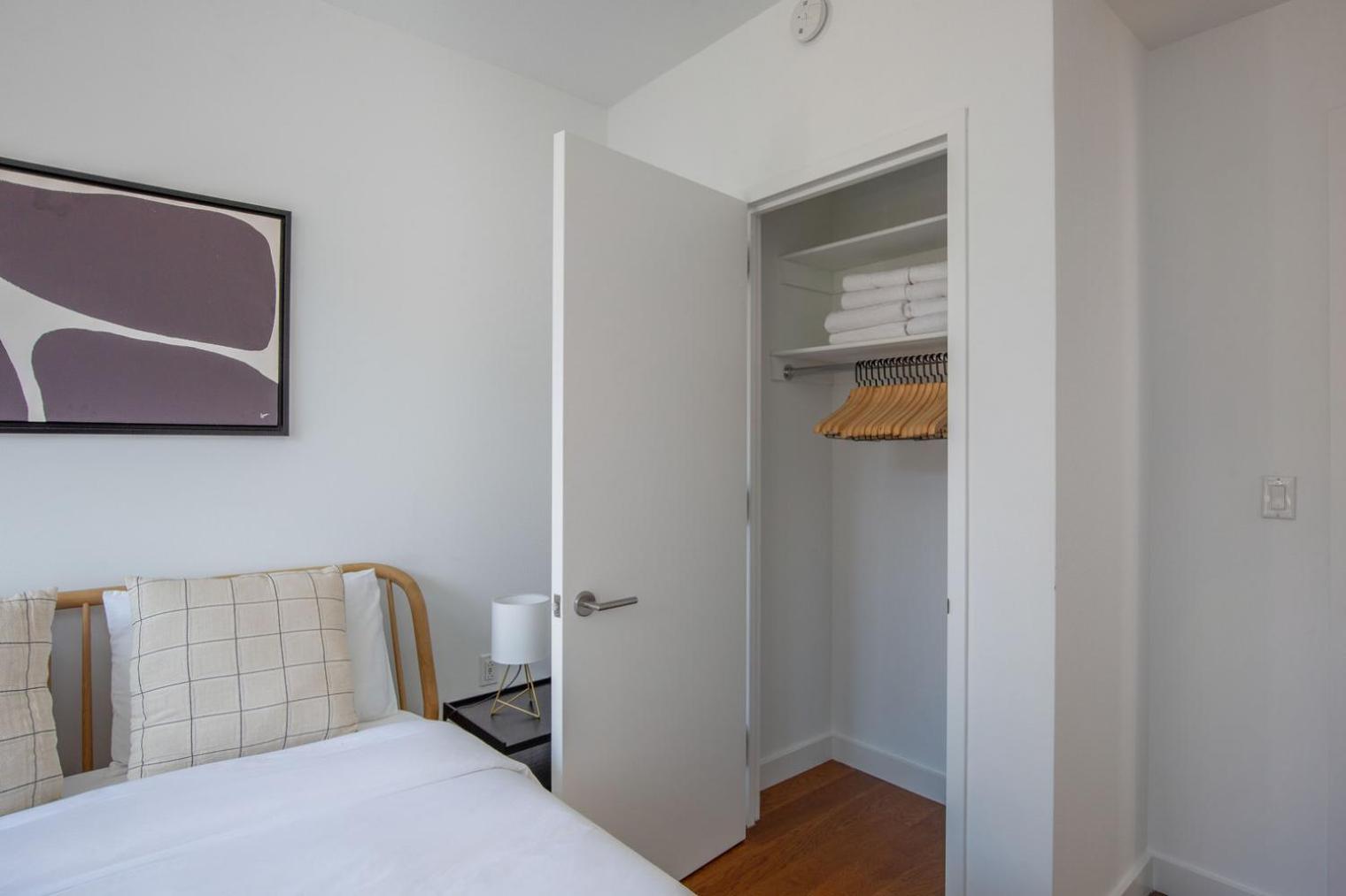 Blueground Hudson Yards Gym Rock Arcade Nyc-1453 Apartment