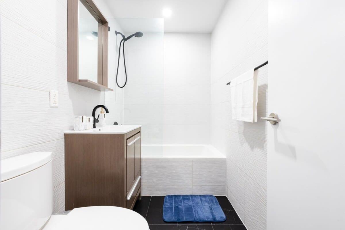 13-3 I Brand New 4br 3 Baths Duplex Private Roof Deck * New York