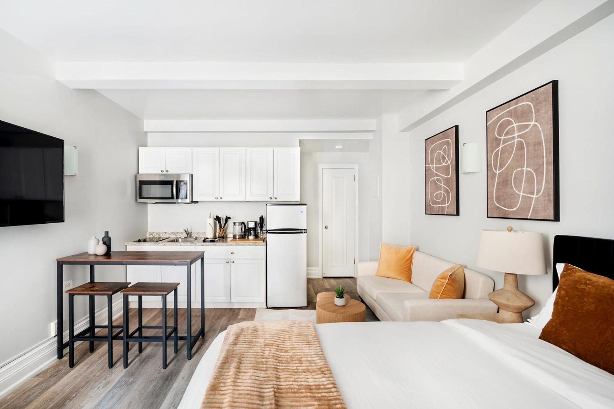 73-410 Luxury 24 Dm New Uws Gym Laundry