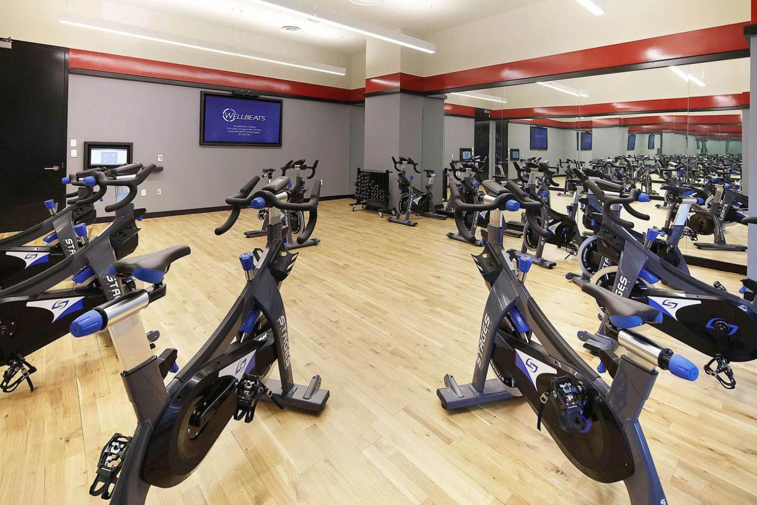 Blueground Hudson Yards Gym Rock Arcade Nyc-1453 *