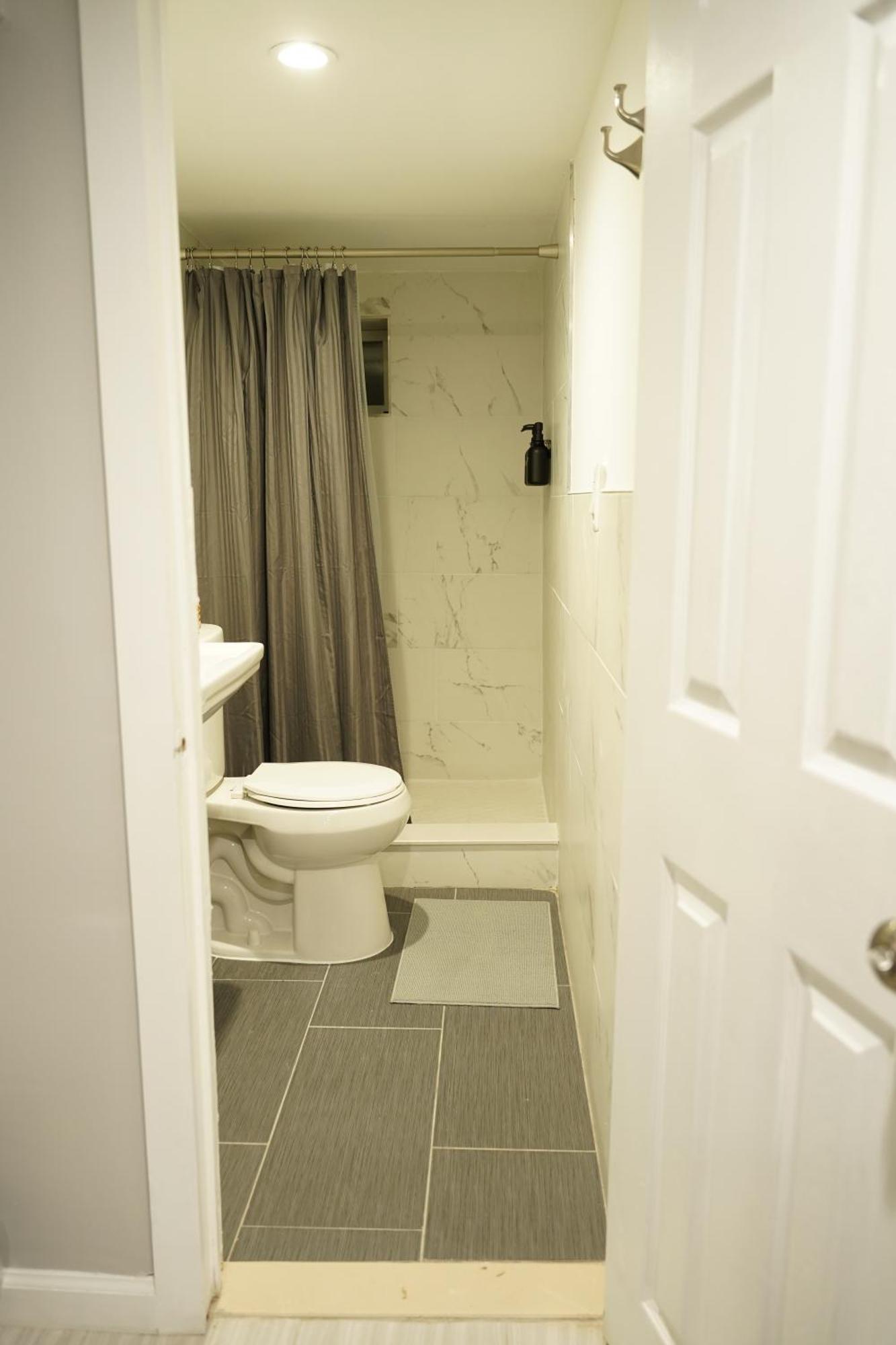 Apartment Cozy 2 Bedroom In A Lovely Forest Hills Neighborhood New York