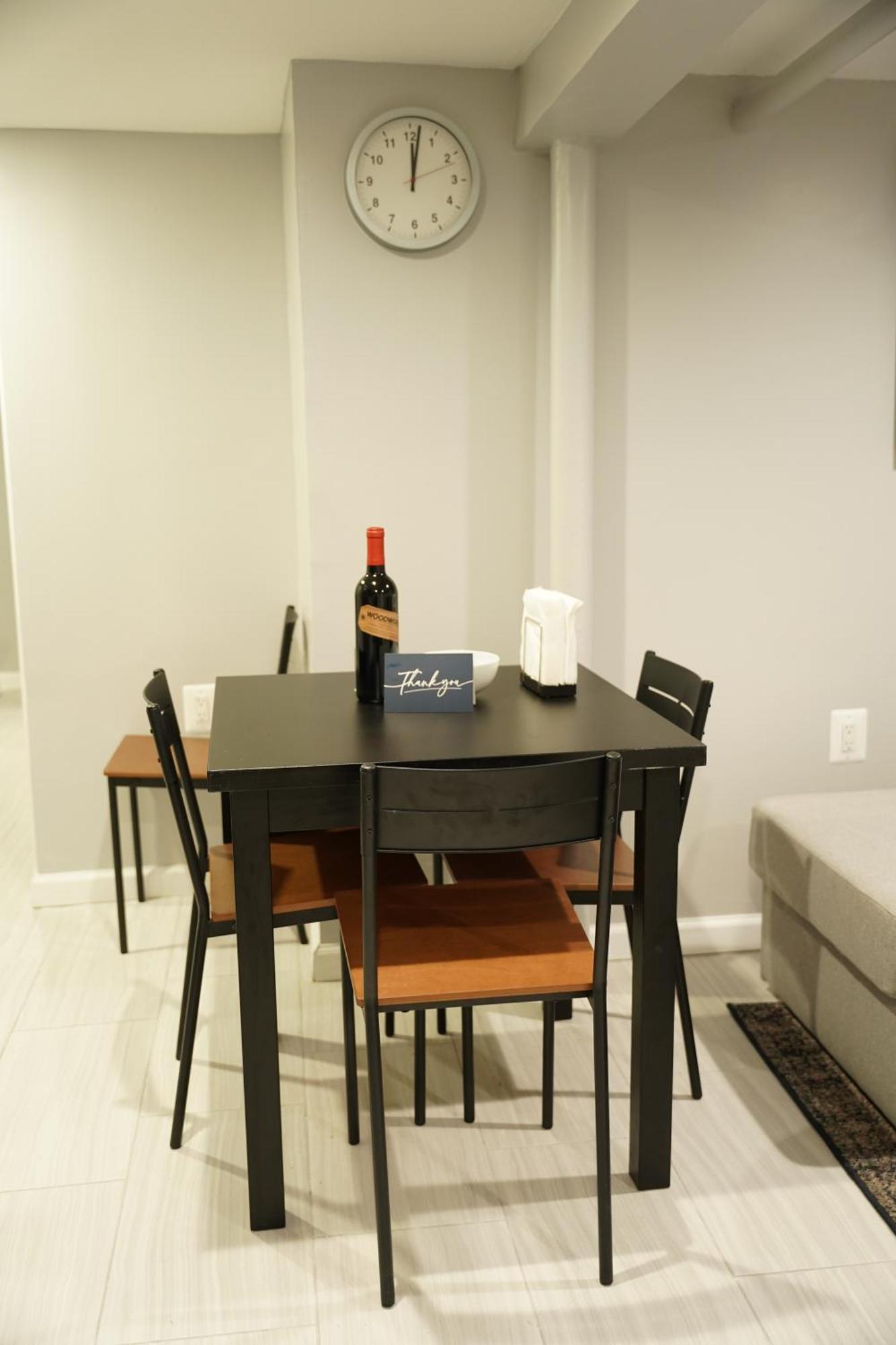 Apartment Cozy 2 Bedroom In A Lovely Forest Hills Neighborhood New York