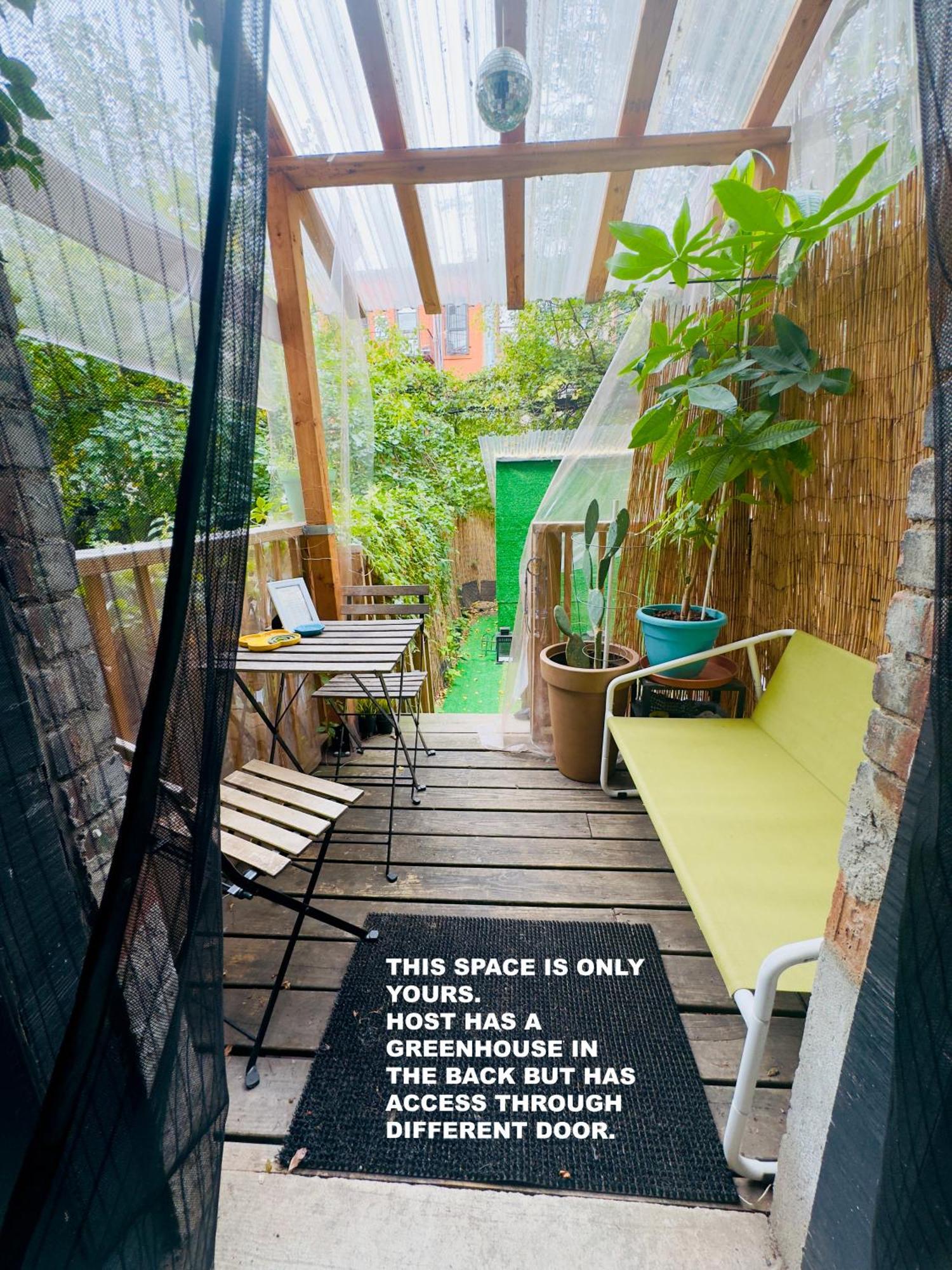 Privatunterkunft Private With Private Bathroom And Backyard