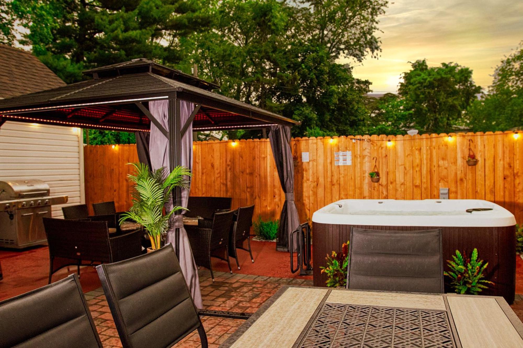 Guest Suit With Hot Tub Maison d'hôtes *
