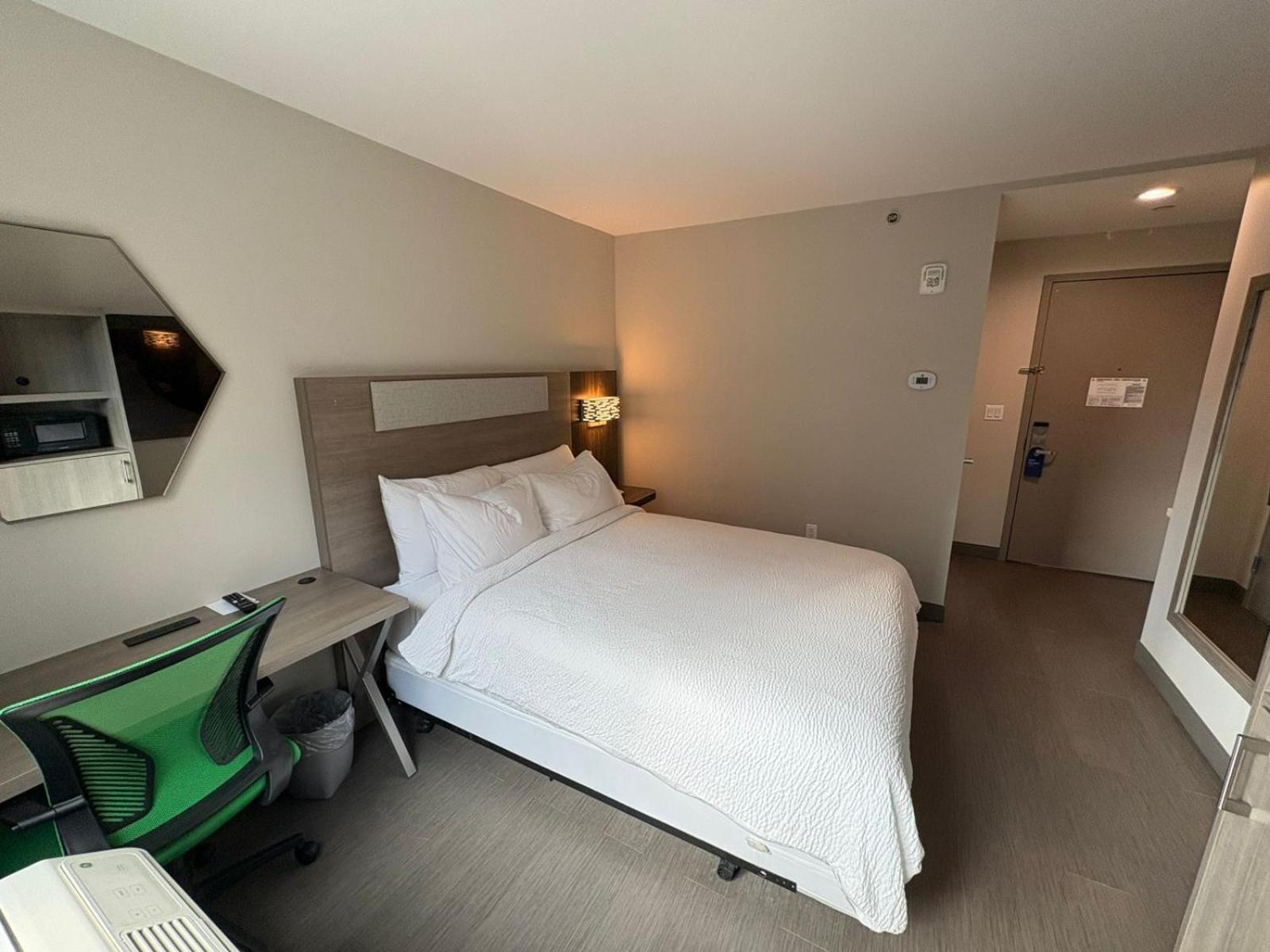 Express & Bronx - Zoo Area By Ihg 2*