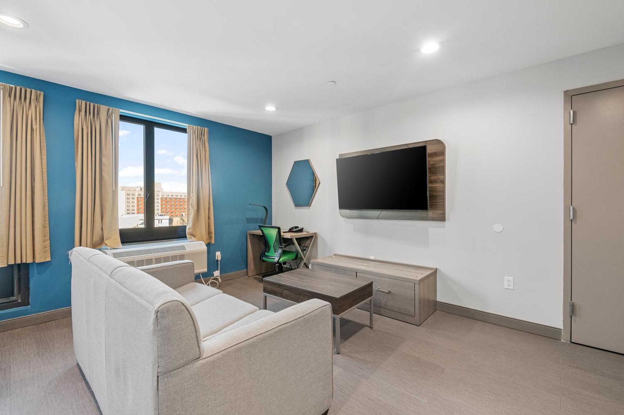 Express & Bronx - Zoo Area By Ihg