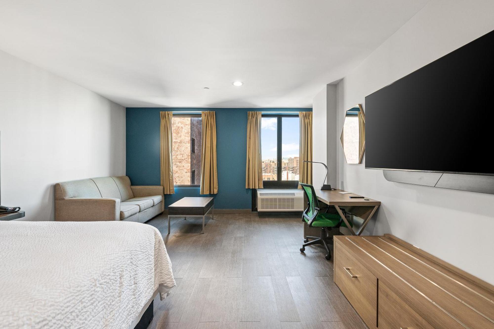 Express & Bronx - Zoo Area By Ihg Hotel New York
