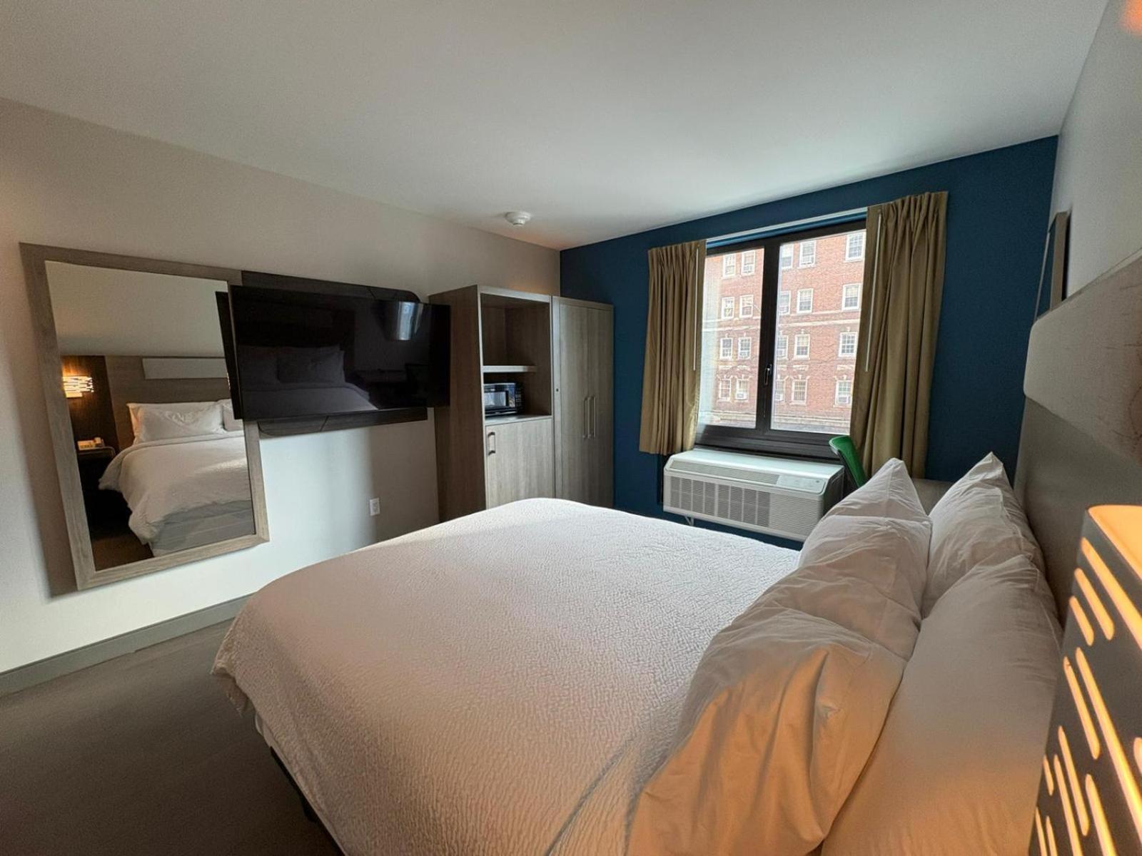 Express & Bronx - Zoo Area By Ihg New York