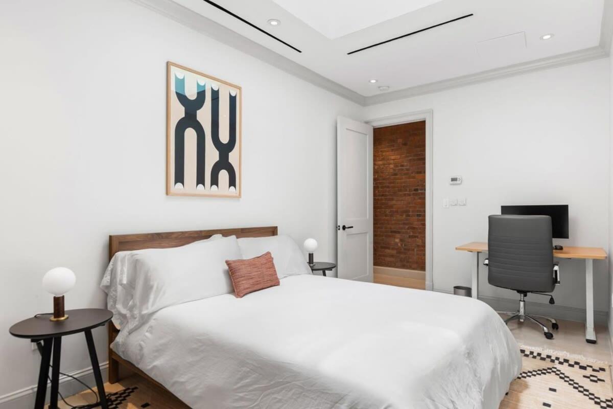 Linden Place Ii By Rove Travel 3 Bedroom Lenox Hill Appartement