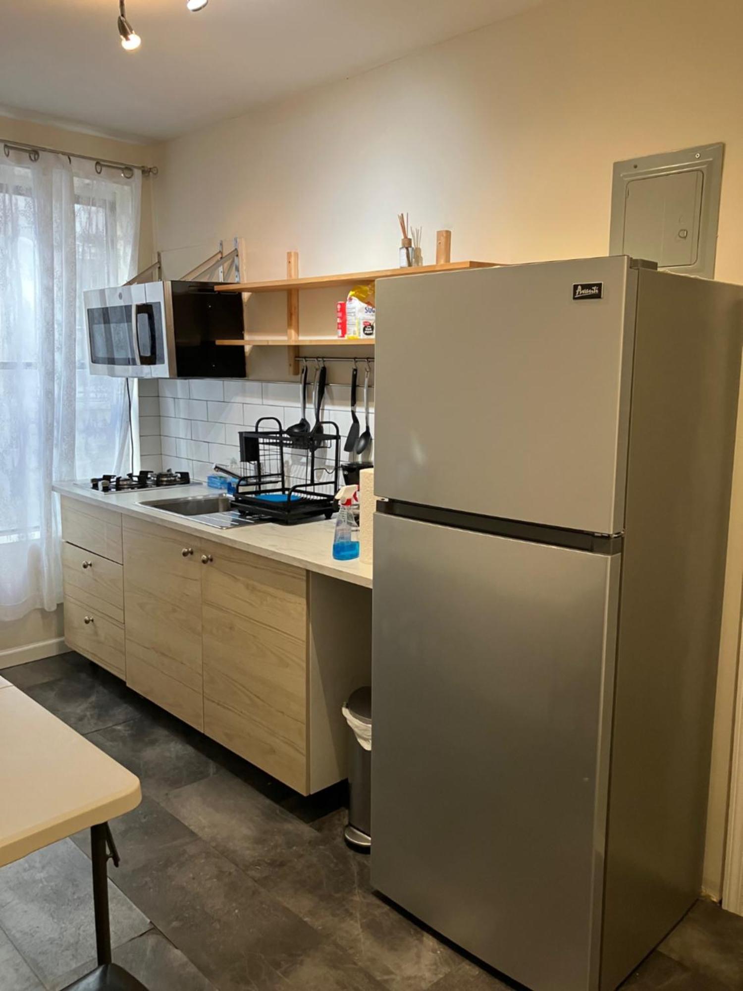 Apartment One Bedroom, Nyc 45 Min By Subway , Brooklyn, Brighton *