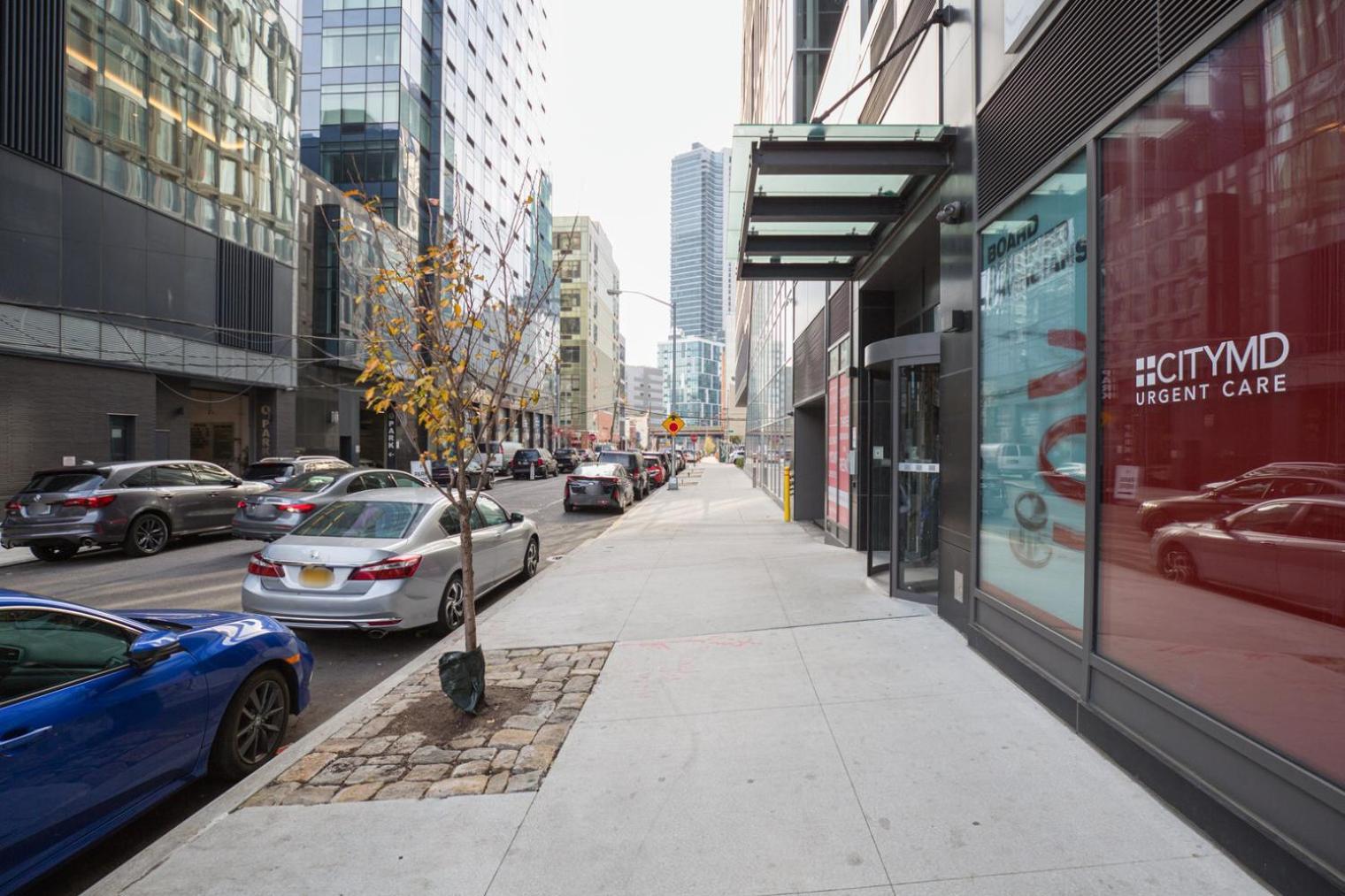 Appartement Lic 2br W Gym Dm Elevator Private Balcony Nyc-769 New York