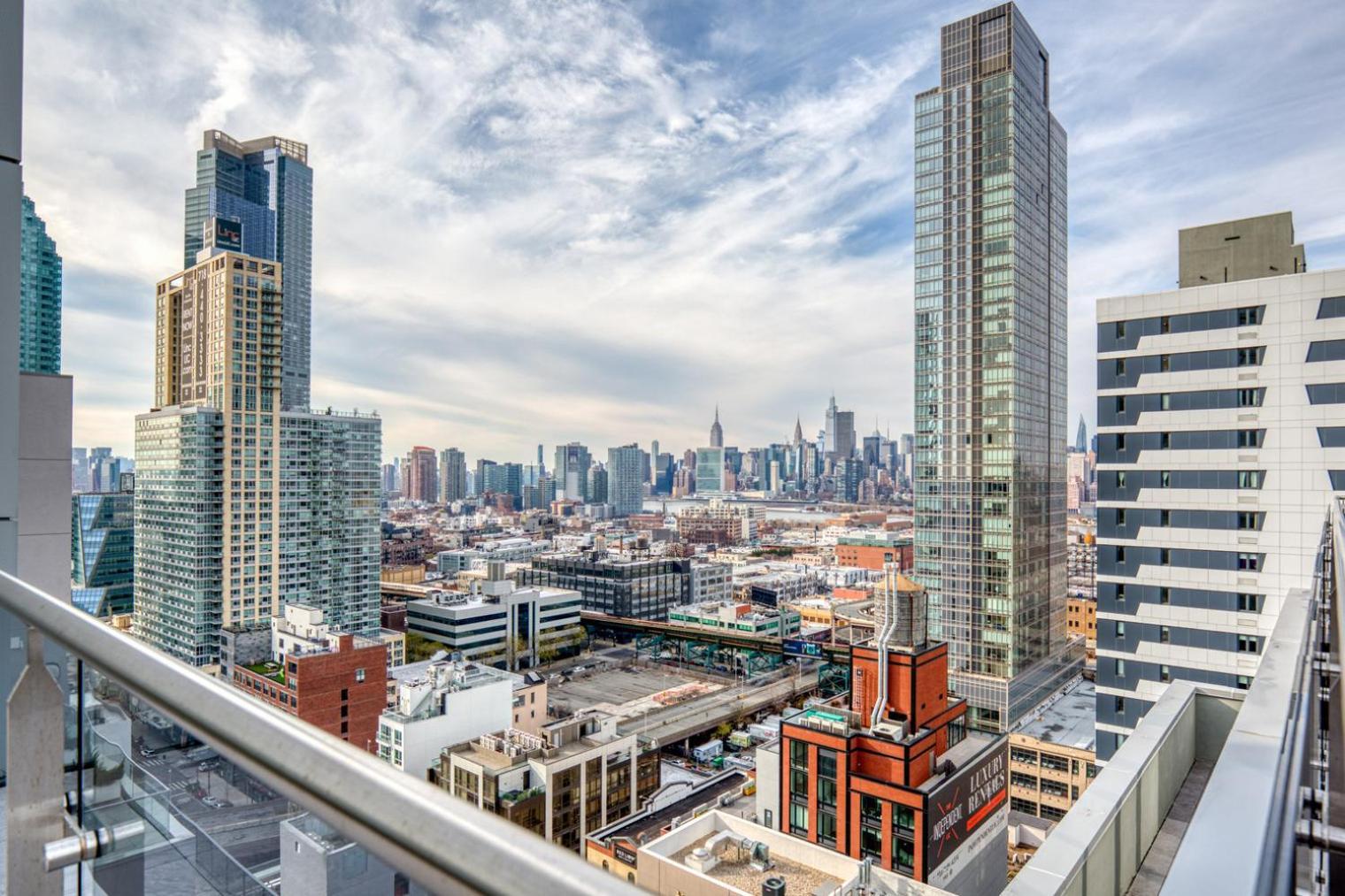 Lic 2br W Gym Dm Elevator Private Balcony Nyc-769 Appartement *