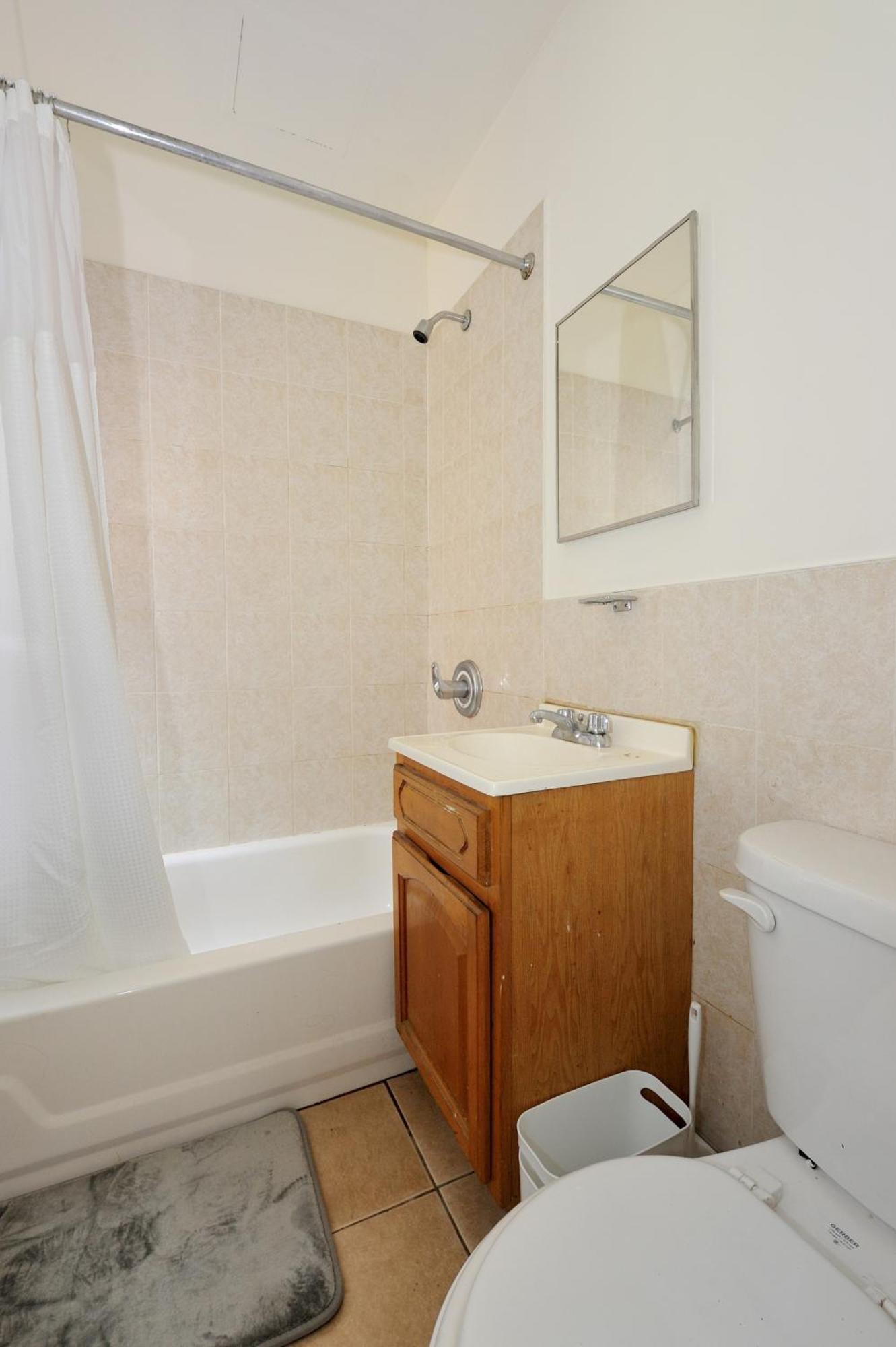 Cozy Steps To Park Upper E Side Apartment *