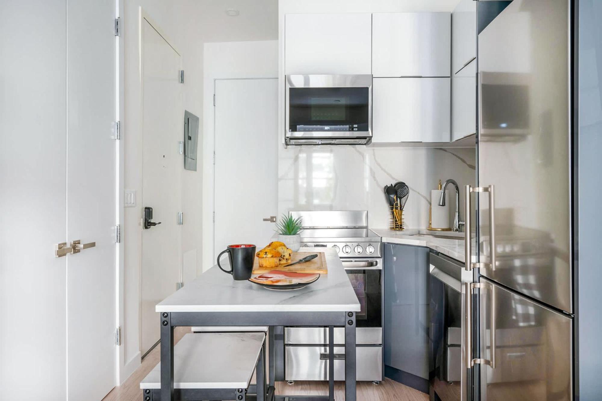 317-1b Sleek Modern 1br Union Square Wd In Unit Apartment New York