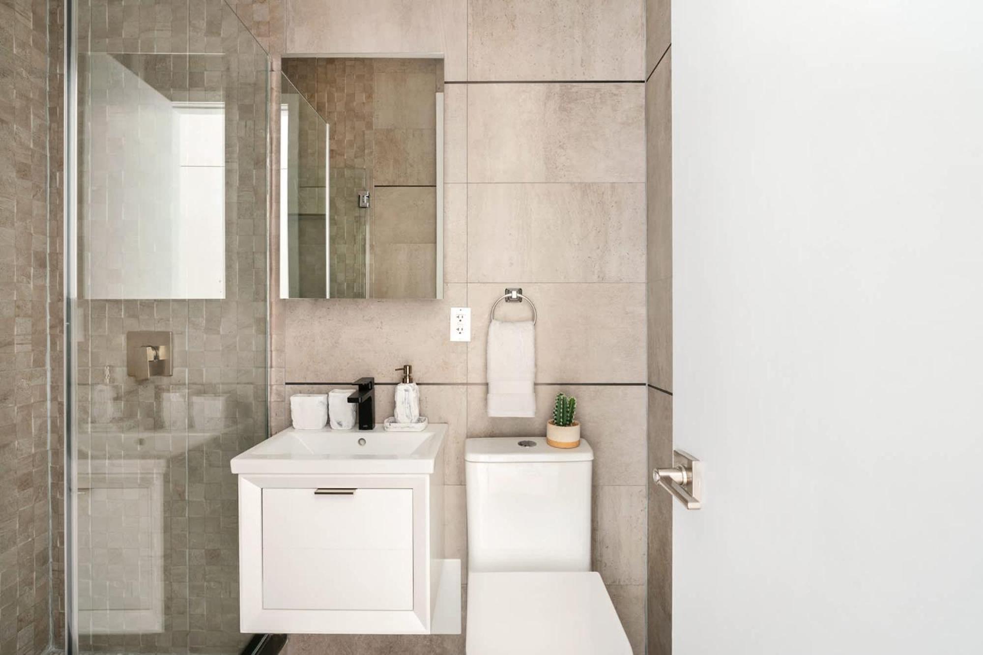 Apartment 317-1b Sleek Modern 1br Union Square Wd In Unit