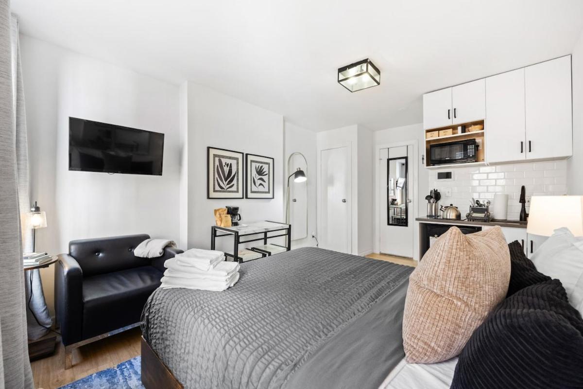 Midtown - Walking Distance To Times Square *