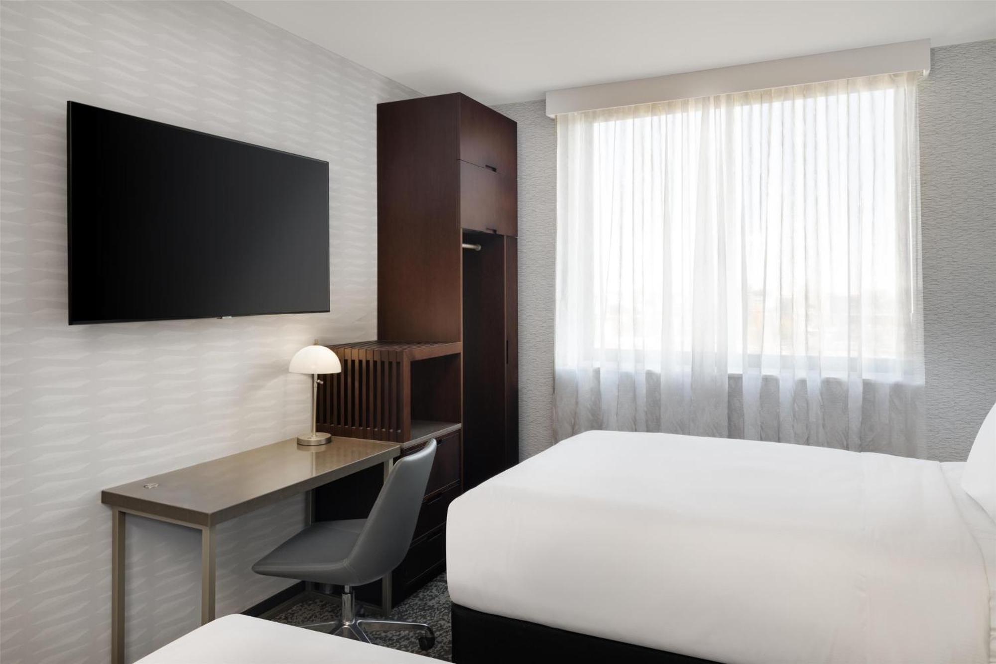 Doubletree By Hilton Long Island City, Ny