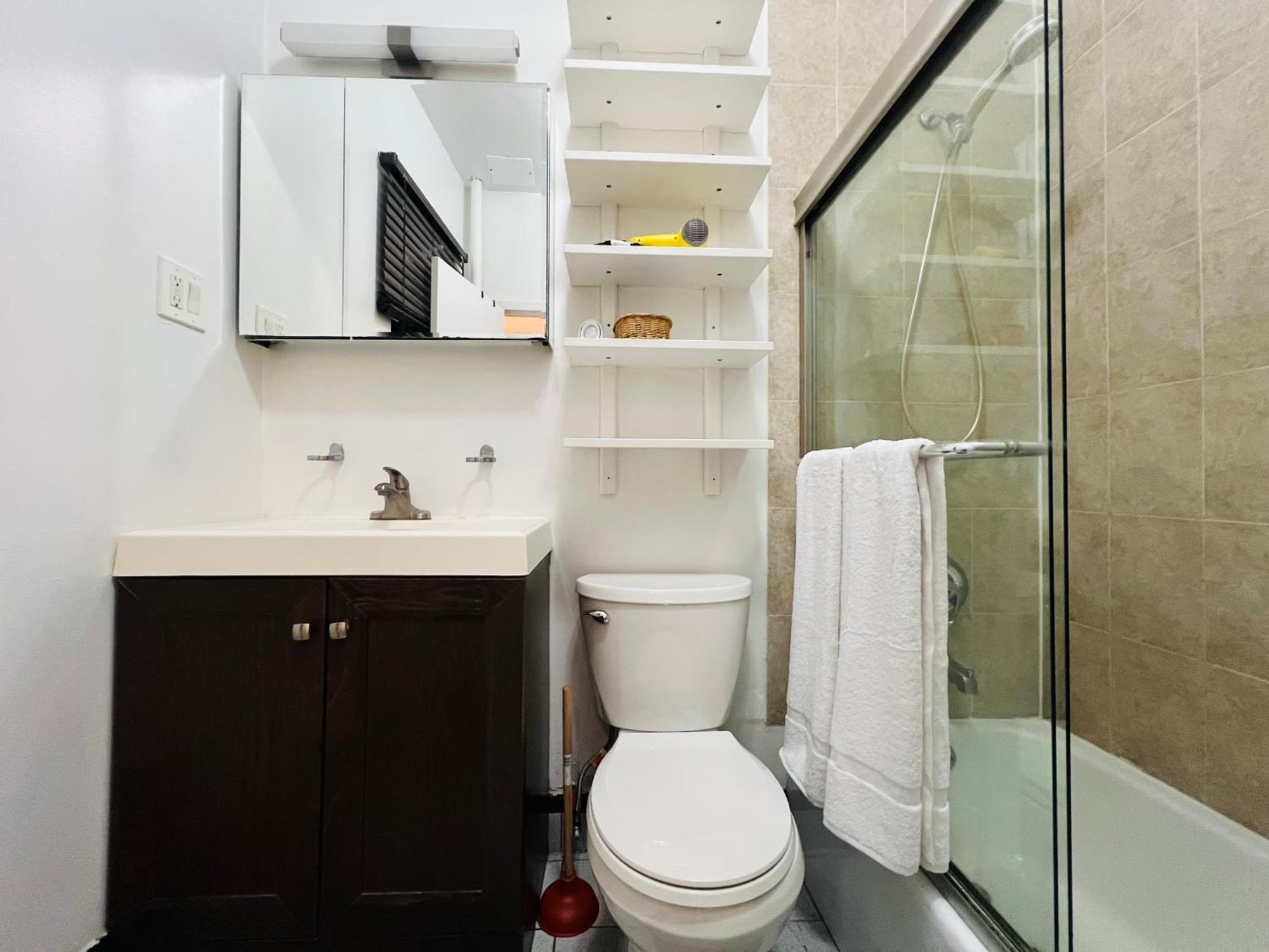 Fifty West Apartment *