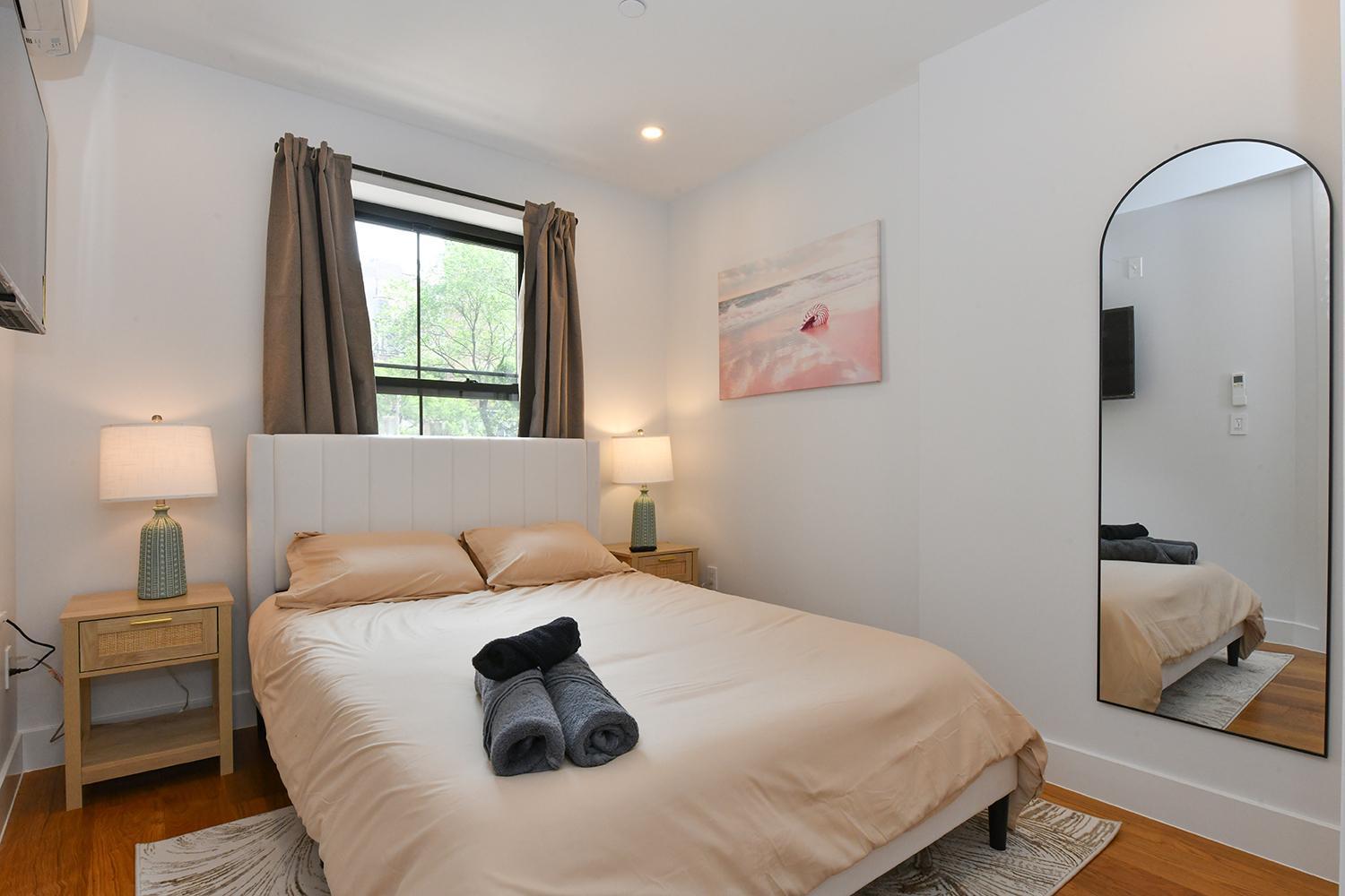 Boho Rustic Escape With Masssive Terrace In Midtown * New York