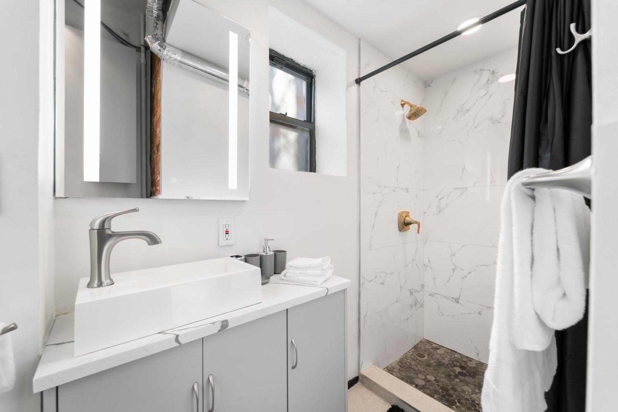 Apartment Tripoli Artisan Lofts - Designer Bushwick Lofts With Rooftop Terrace